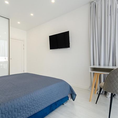 Petrovdom 85-141-122-38 Apartments In The Rc "French Quarter" Киев Екстериор снимка