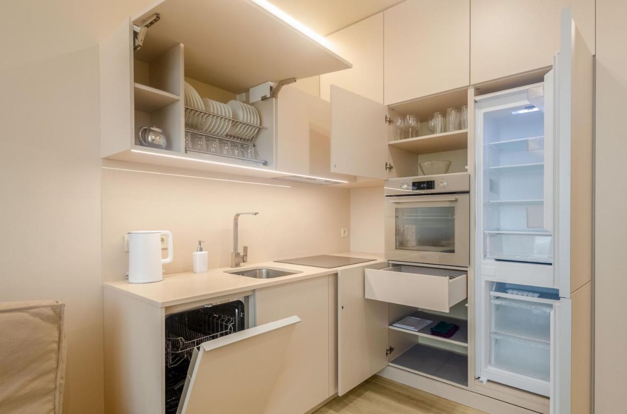 Petrovdom 85-141-122-38 Apartments In The Rc "French Quarter" Киев Екстериор снимка