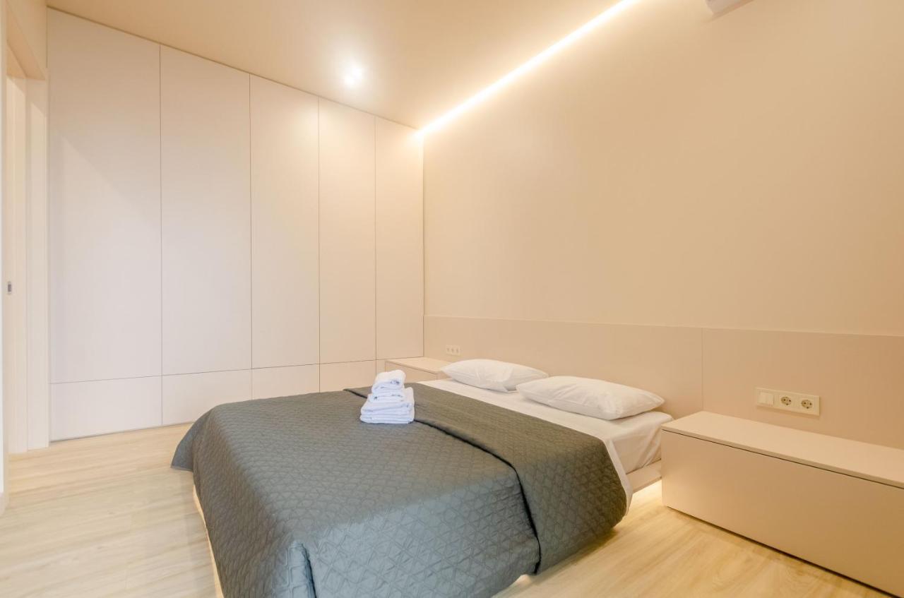 Petrovdom 85-141-122-38 Apartments In The Rc "French Quarter" Киев Екстериор снимка