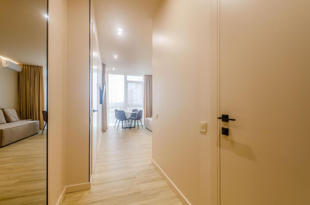Petrovdom 85-141-122-38 Apartments In The Rc "French Quarter" Киев Екстериор снимка