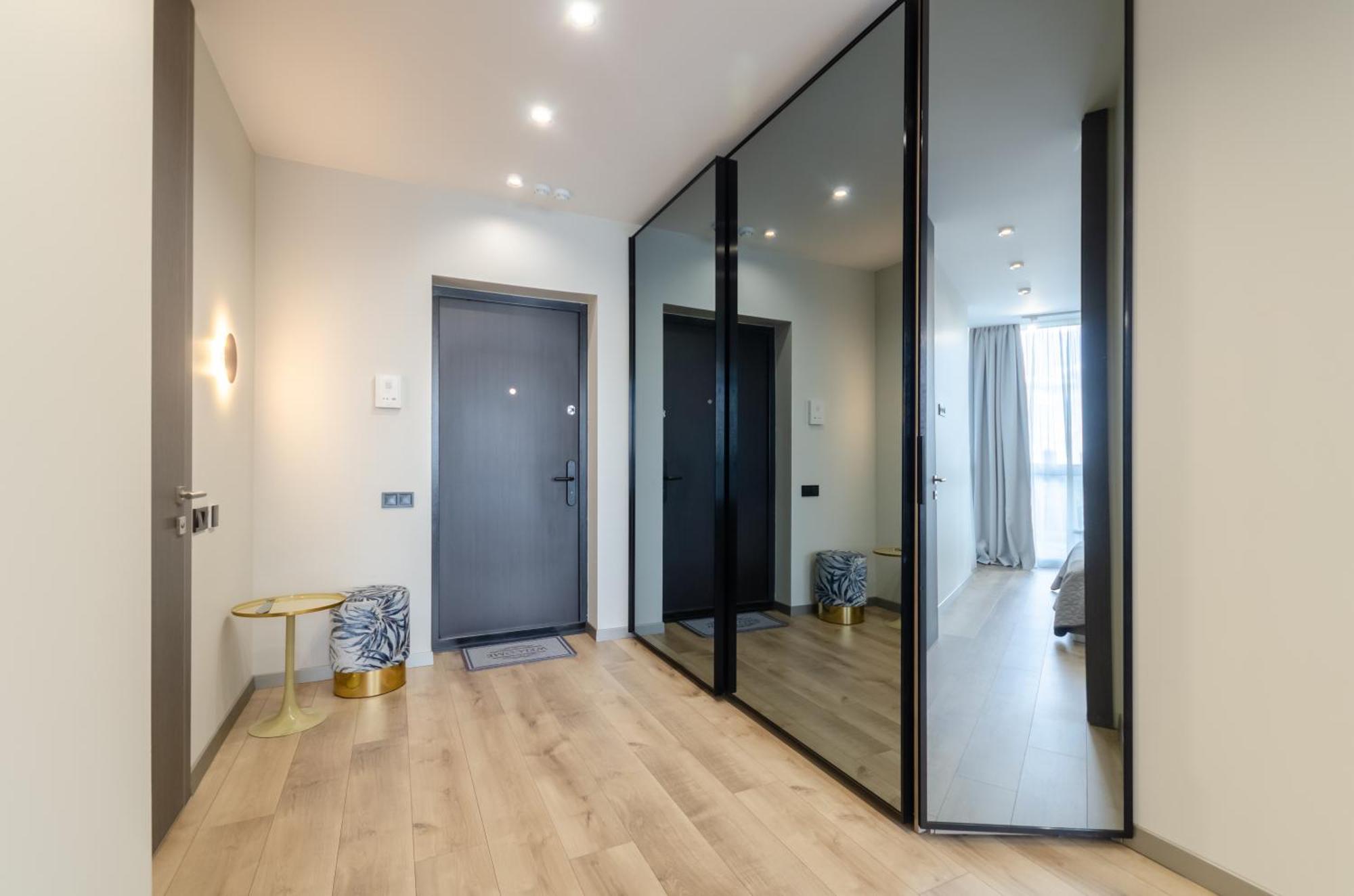 Petrovdom 85-141-122-38 Apartments In The Rc "French Quarter" Киев Екстериор снимка