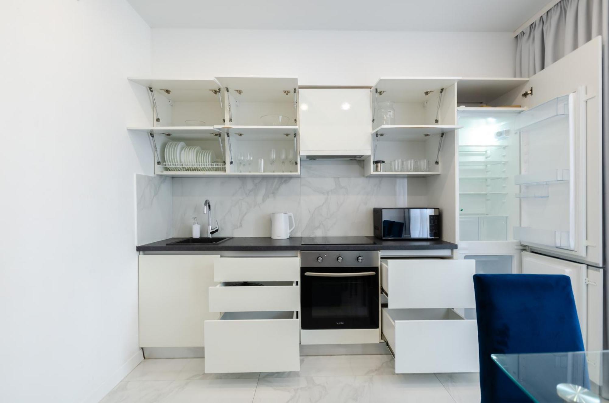 Petrovdom 85-141-122-38 Apartments In The Rc "French Quarter" Киев Екстериор снимка